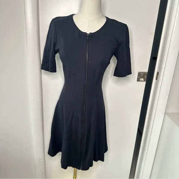 Theory Bonbi Fit & Flare Dress – Navy Blue | Size 6 | Front Zip - Picture 5 of 9